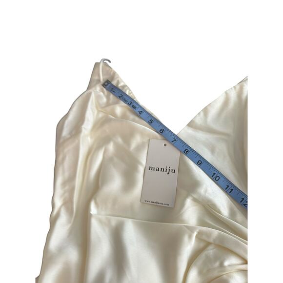 NWT Maniju Cream Spaghetti Strap Satin V-Neck Ruched Formal Maxi Dress Large - Picture 11 of 11